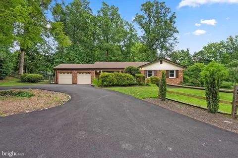 12801 Gaffney Rd, Silver Spring, MD 20904