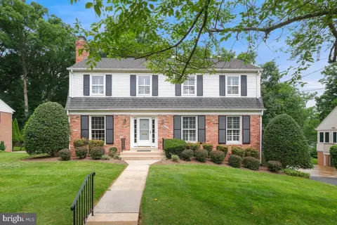 7301 Old Stage Rd, Rockville, MD 20852