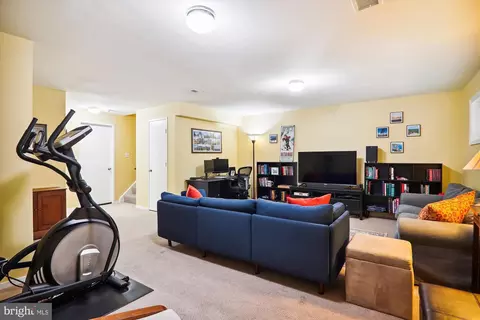 8134 Hartford Ave E, Silver Spring, MD 20910 photo 19