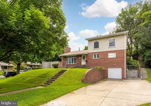 9300 Parkhill Ter, Bethesda, MD 20814