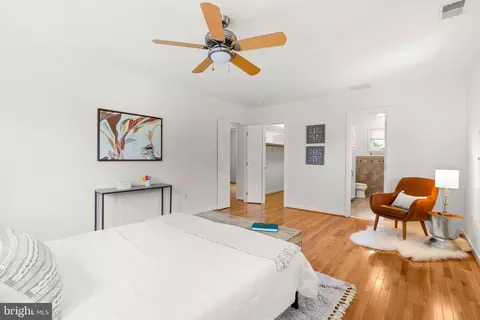 Bedroom - 601 Ellsworth Dr, Silver Spring, MD 20910 photo 3 of 6