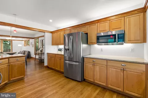 Kitchen - 601 Ellsworth Dr, Silver Spring, MD 20910 photo 3 of 8