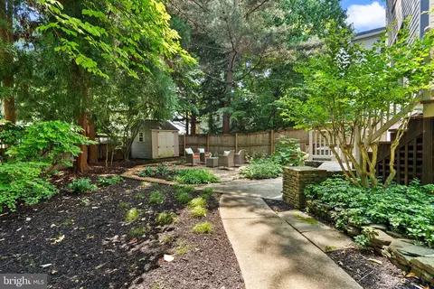 Exterior - 601 Ellsworth Dr, Silver Spring, MD 20910 photo 2 of 11