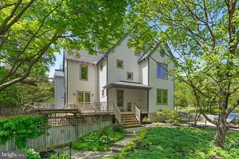 Exterior - 601 Ellsworth Dr, Silver Spring, MD 20910 photo 1 of 11