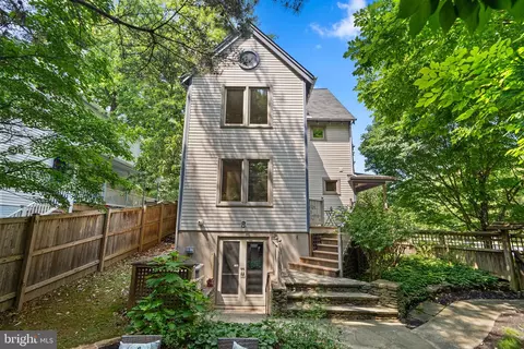 Exterior - 601 Ellsworth Dr, Silver Spring, MD 20910 photo 10 of 11