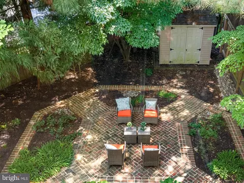 Exterior - 601 Ellsworth Dr, Silver Spring, MD 20910 photo 6 of 11