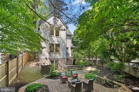 Exterior - 601 Ellsworth Dr, Silver Spring, MD 20910 photo 8 of 11