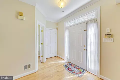2142 Elm Tree Ln, Silver Spring, MD 20906 photo 4