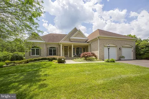 12826 Doe Ln, Darnestown, MD 20878