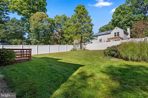 11413 Heather Crest Ln, Silver Spring, MD 20902 photo 7