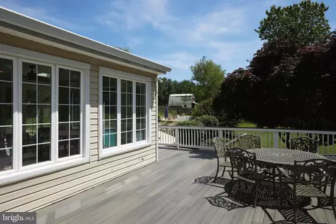 Exterior - 17017 Clear Creek Dr, Silver Spring, MD 20905 photo 9 of 9