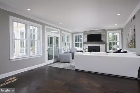 Living - 17017 Clear Creek Dr, Silver Spring, MD 20905 photo 1 of 4