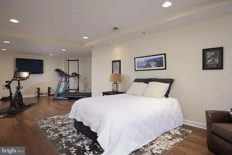 Bedroom - 17017 Clear Creek Dr, Silver Spring, MD 20905 photo 10 of 12