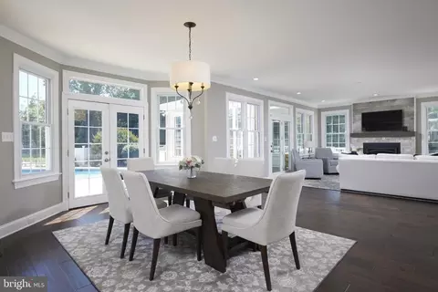 Dining - 17017 Clear Creek Dr, Silver Spring, MD 20905 photo 6 of 9