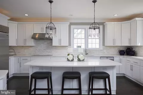 Kitchen - 17017 Clear Creek Dr, Silver Spring, MD 20905 photo 3 of 8