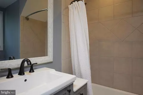 Bath - 17017 Clear Creek Dr, Silver Spring, MD 20905 photo 7 of 7