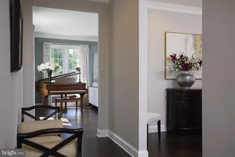 Entry Way - 17017 Clear Creek Dr, Silver Spring, MD 20905 photo 3 of 10