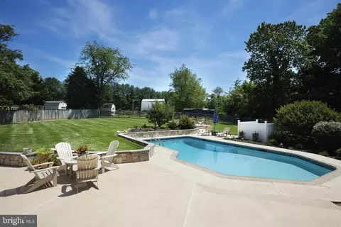 Exterior - 17017 Clear Creek Dr, Silver Spring, MD 20905 photo 4 of 9