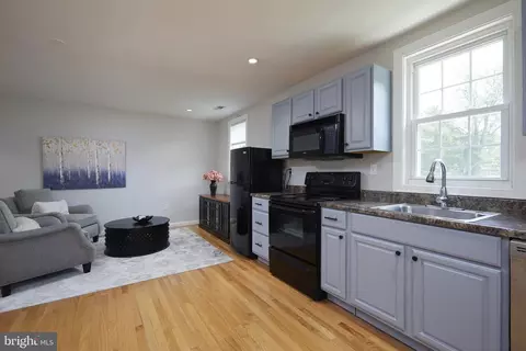 Kitchen - 17017 Clear Creek Dr, Silver Spring, MD 20905 photo 8 of 8
