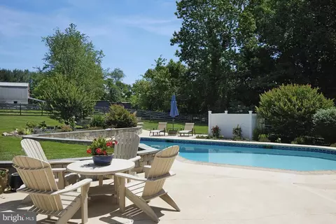 Exterior - 17017 Clear Creek Dr, Silver Spring, MD 20905 photo 3 of 9