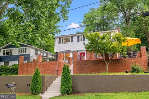 11209 Valley View Ave, Kensington, MD 20895
