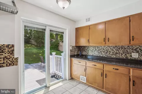 10707 Douglas Ave, Silver Spring, MD 20902 photo 18