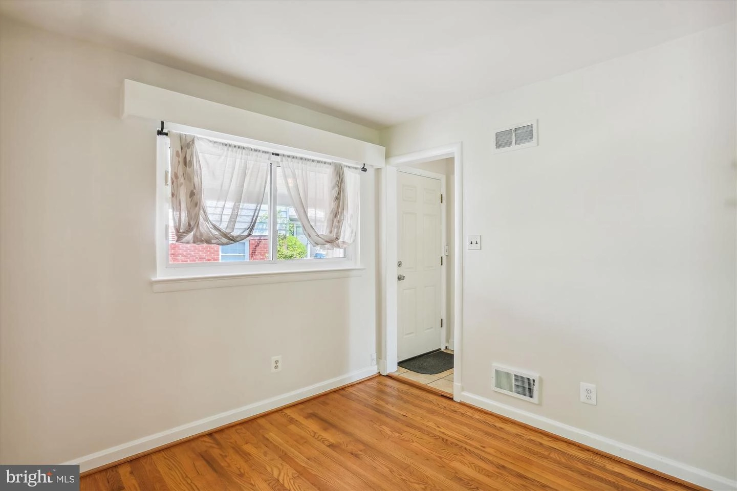 10707 Douglas Ave, Silver Spring, MD 20902 photo 11