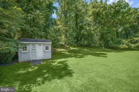 Exterior - 806 Lindsey Manor Ln, Silver Spring, MD 20905 photo 8 of 15