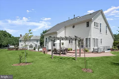 Exterior - 806 Lindsey Manor Ln, Silver Spring, MD 20905 photo 4 of 15