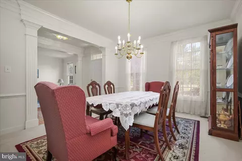 Dining - 806 Lindsey Manor Ln, Silver Spring, MD 20905 photo 1 of 2