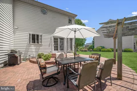 Exterior - 806 Lindsey Manor Ln, Silver Spring, MD 20905 photo 11 of 15