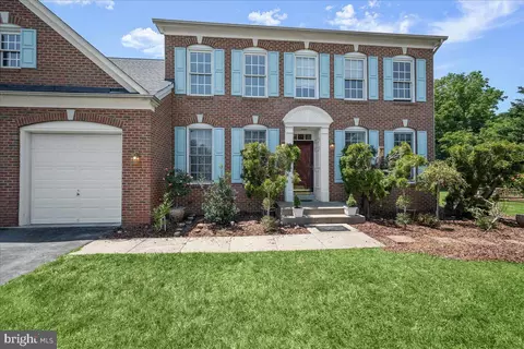 Exterior - 806 Lindsey Manor Ln, Silver Spring, MD 20905 photo 15 of 15