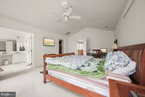Bedroom - 806 Lindsey Manor Ln, Silver Spring, MD 20905 photo 3 of 6