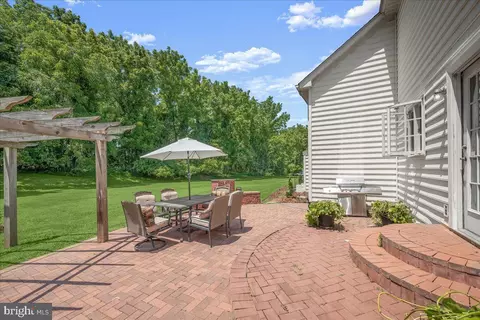 Exterior - 806 Lindsey Manor Ln, Silver Spring, MD 20905 photo 12 of 15