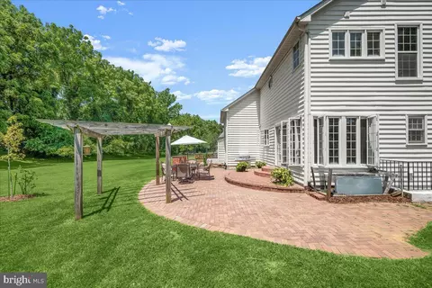 Exterior - 806 Lindsey Manor Ln, Silver Spring, MD 20905 photo 9 of 15