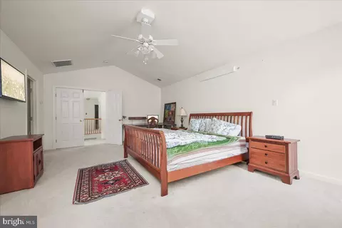 Bedroom - 806 Lindsey Manor Ln, Silver Spring, MD 20905 photo 2 of 6