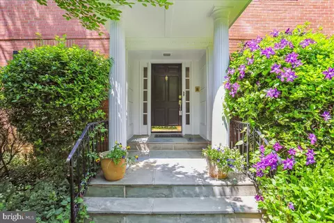 6501 Danville Ct, North Bethesda, MD 20852