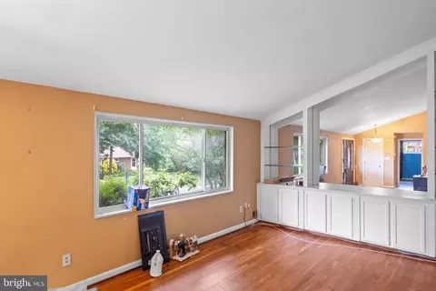 Living - 3715 Kenway St, Silver Spring, MD 20906 photo 1 of 2