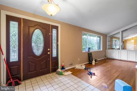 Entry Way - 3715 Kenway St, Silver Spring, MD 20906 photo 1 of 3