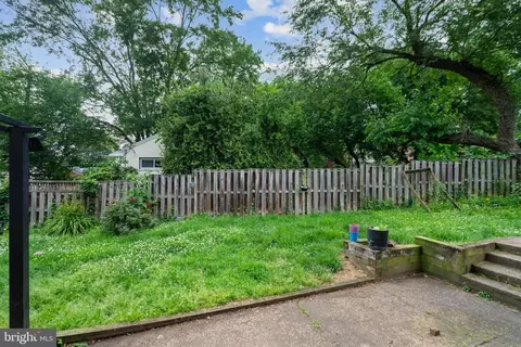 Exterior - 3715 Kenway St, Silver Spring, MD 20906 photo 9 of 10