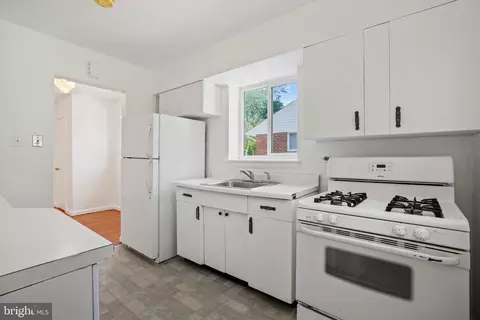 11007 Bucknell Dr, Silver Spring, MD 20902 photo 10