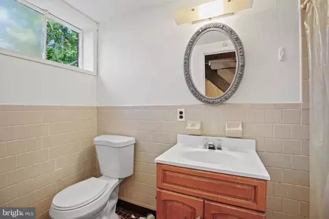 11007 Bucknell Dr, Silver Spring, MD 20902 photo 21