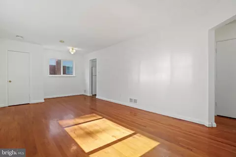 11007 Bucknell Dr, Silver Spring, MD 20902 photo 5
