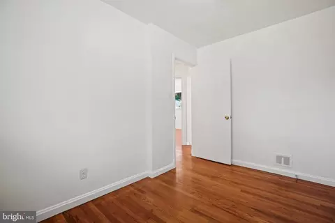 11007 Bucknell Dr, Silver Spring, MD 20902 photo 16