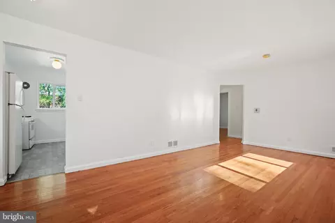 11007 Bucknell Dr, Silver Spring, MD 20902 photo 7