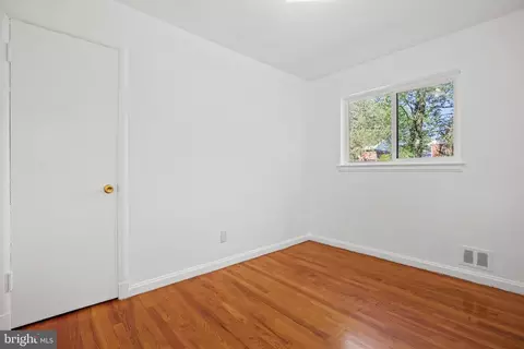 11007 Bucknell Dr, Silver Spring, MD 20902 photo 17