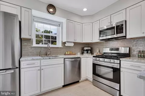 2411 Darrow St, Silver Spring, MD 20902 photo 11