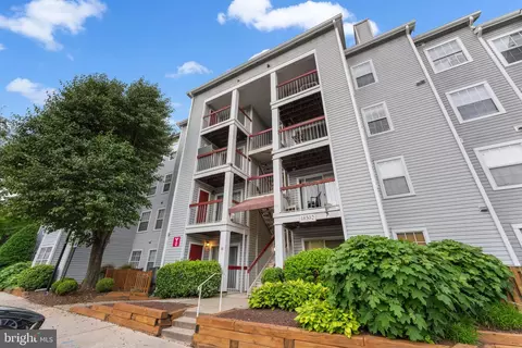 18502 Boysenberry Dr #159-77, Gaithersburg, MD 20879