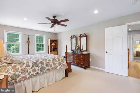 Bedroom - 2216 Hidden Valley Ln, Silver Spring, MD 20904 photo 2 of 10
