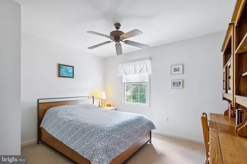 Bedroom - 2216 Hidden Valley Ln, Silver Spring, MD 20904 photo 5 of 10